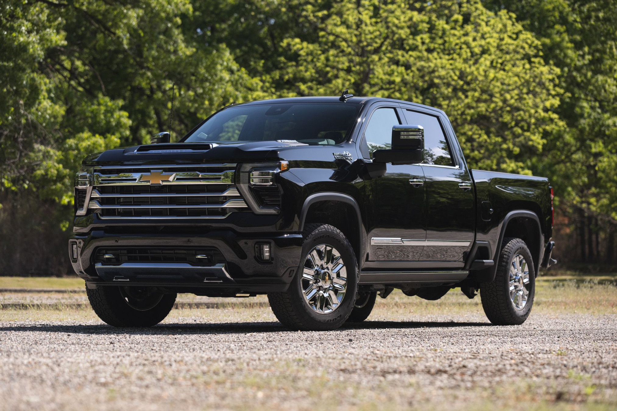 Chevrolet Silverado HD Review, Pricing, and Specs